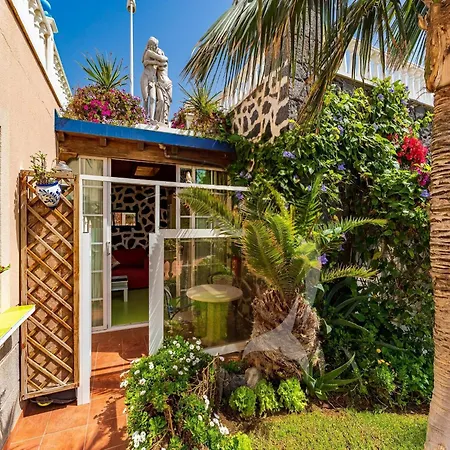 Apartment With A View Of The Community Garden